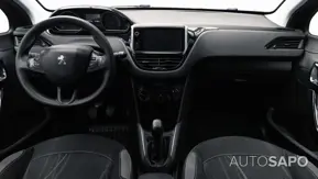 Peugeot 208 de 2015