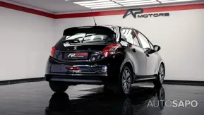 Peugeot 208 de 2015
