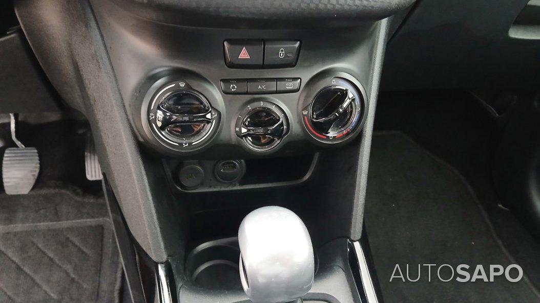Peugeot 2008 1.2 PureTech Signature de 2019