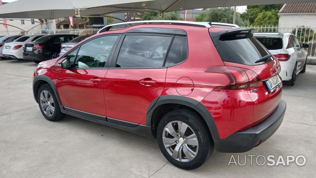 Peugeot 2008 1.2 PureTech Signature de 2019