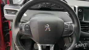 Peugeot 2008 1.2 PureTech Signature de 2019