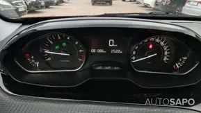 Peugeot 2008 1.2 PureTech Signature de 2019