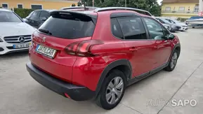 Peugeot 2008 1.2 PureTech Signature de 2019