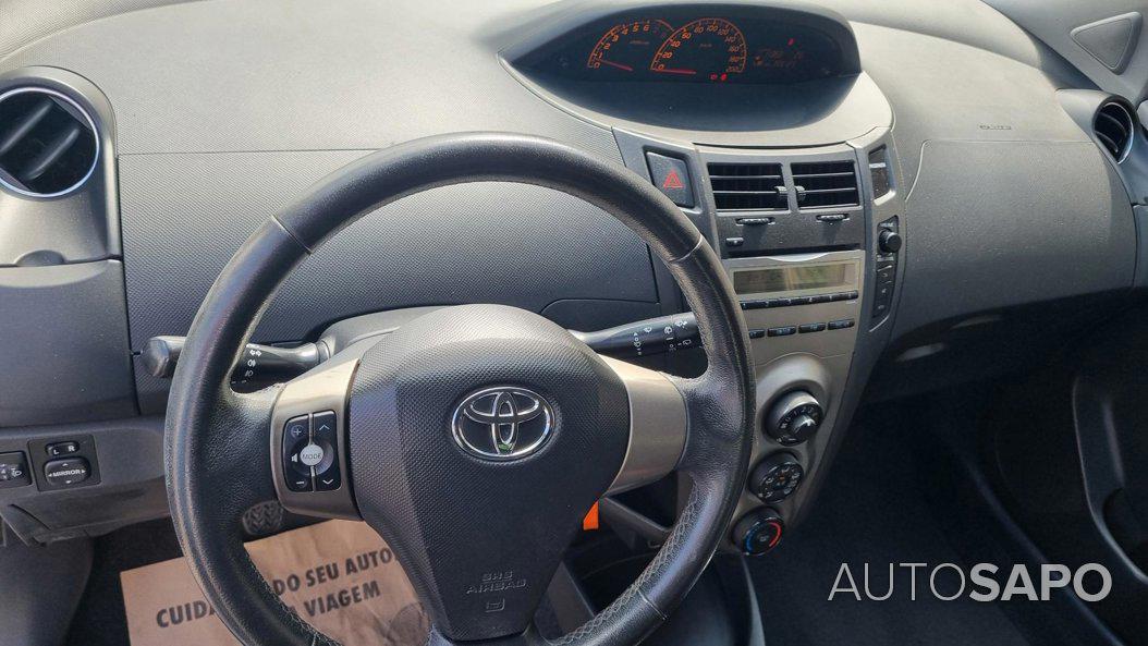 Toyota Yaris 1.0 VVT-i Comfort+AC de 2010