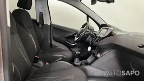 Peugeot 208 1.2 PureTech Active de 2013