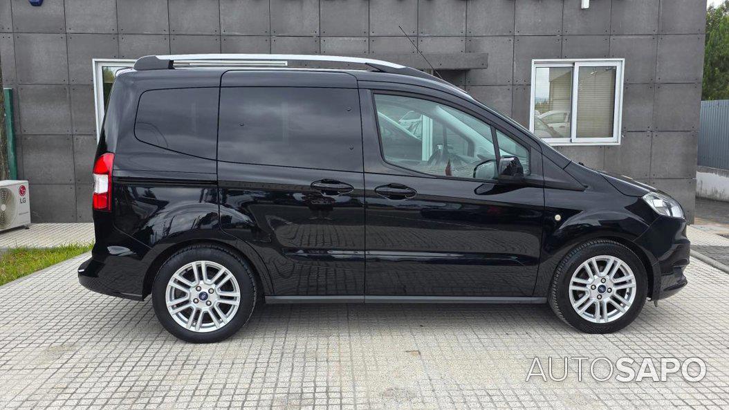 Ford Tourneo Courier 1.0 EcoBoost Titanium de 2018