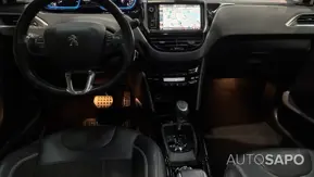 Peugeot 2008 1.2 PureTech Crossway EAT6 de 2016