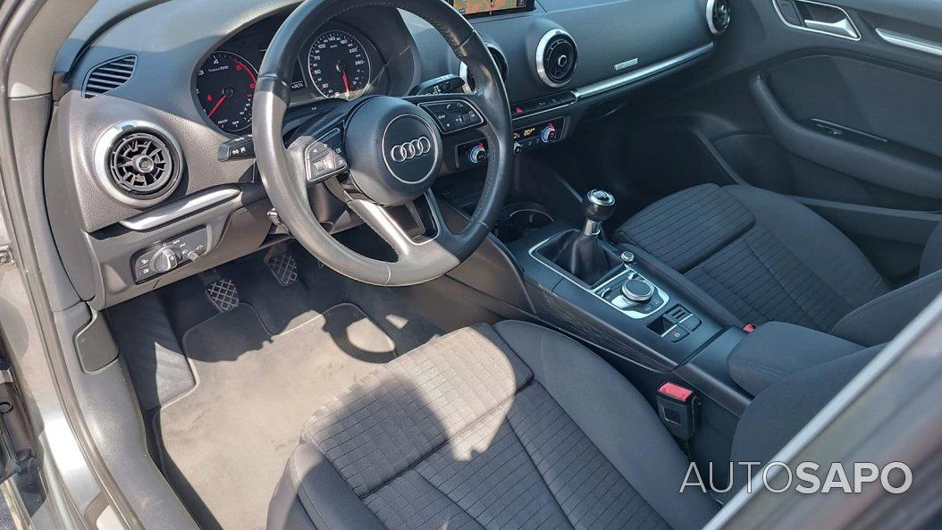 Audi A3 Sportback 1.6 TDI S-line de 2017