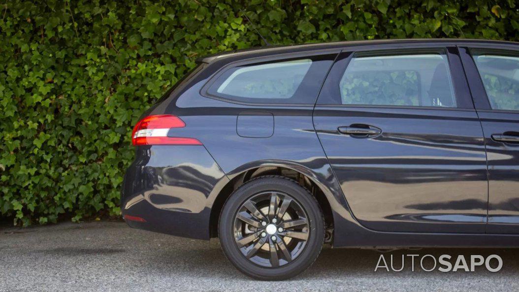 Peugeot 308 1.5 BlueHDi Style EAT8 de 2018