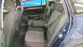 Volkswagen Passat 1.6 TDi Confortline de 2015