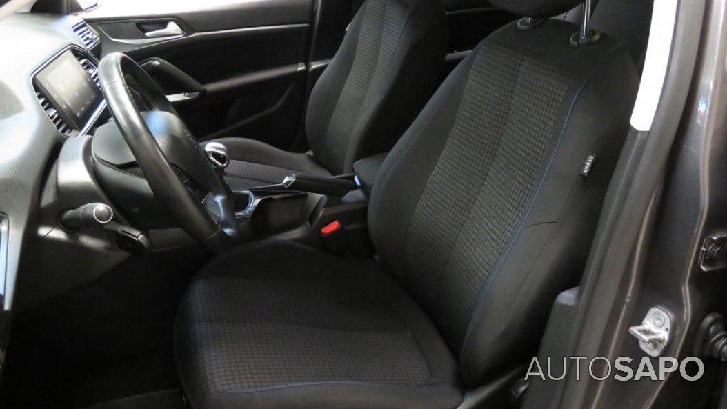 Peugeot 308 1.5 BlueHDi Style de 2020