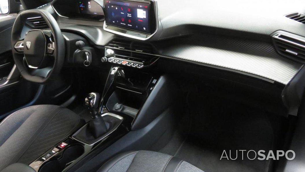 Peugeot 2008 1.2 PureTech Allure Pack de 2024
