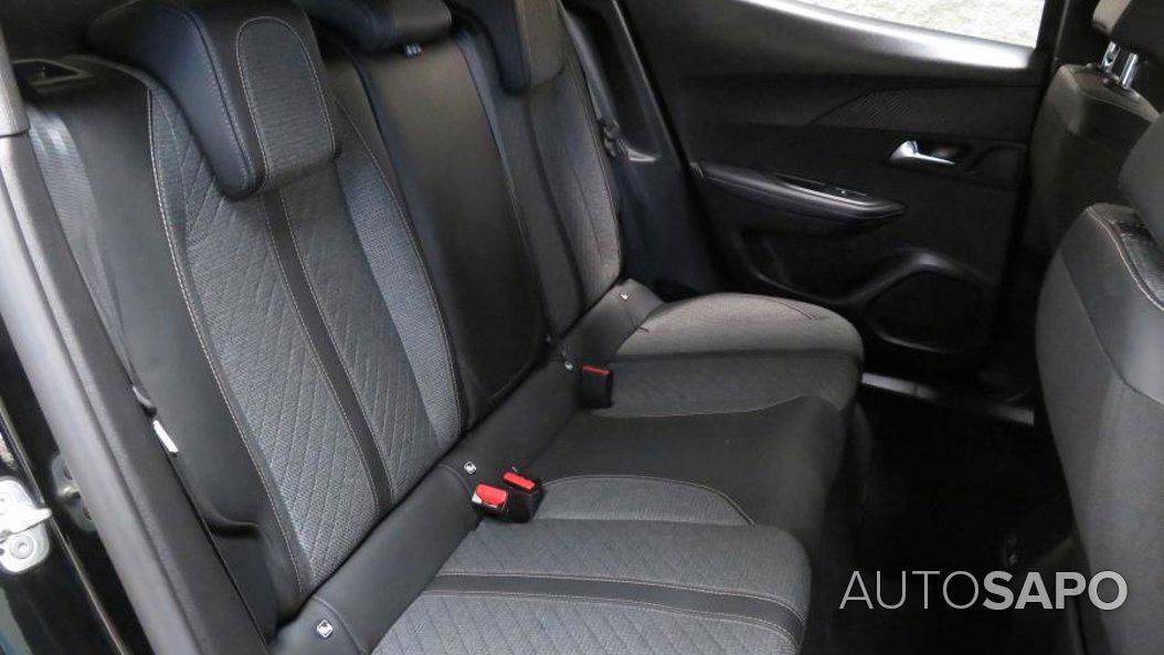 Peugeot 2008 1.2 PureTech Allure Pack de 2024