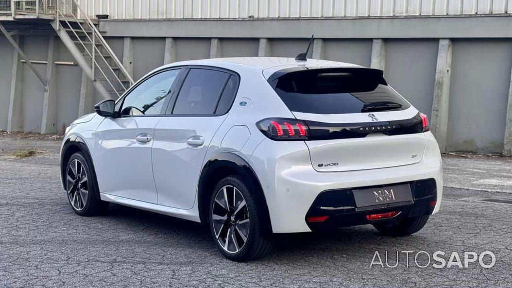Peugeot E-208 GT de 2021