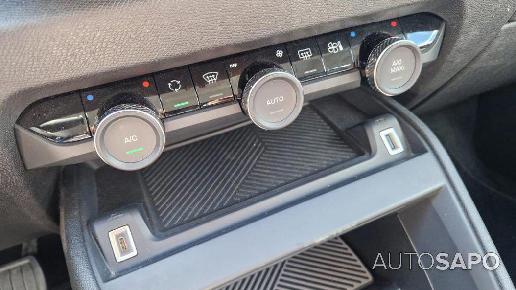 Citroen C4 1.2 PureTech Shine EAT8 de 2024