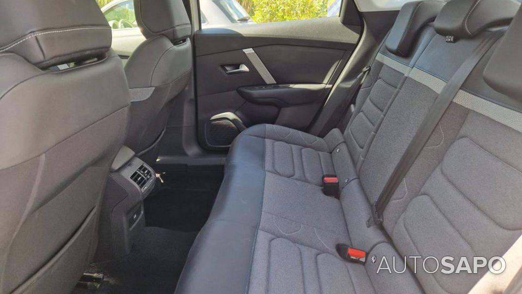 Citroen C4 1.2 PureTech Shine EAT8 de 2024