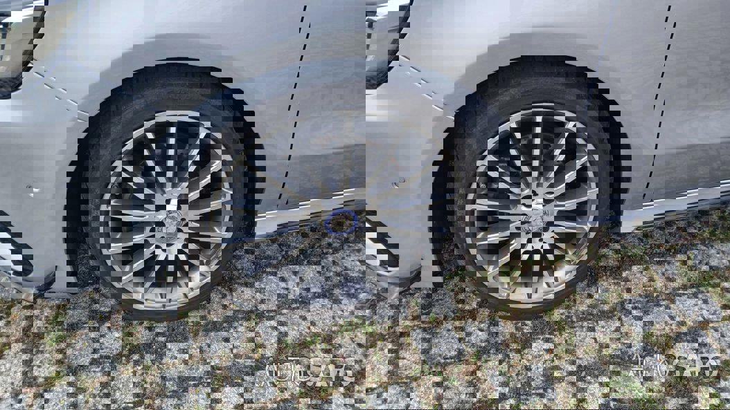 Mercedes-Benz Classe A 180 CDi BlueEfficiency AMG Line de 2016