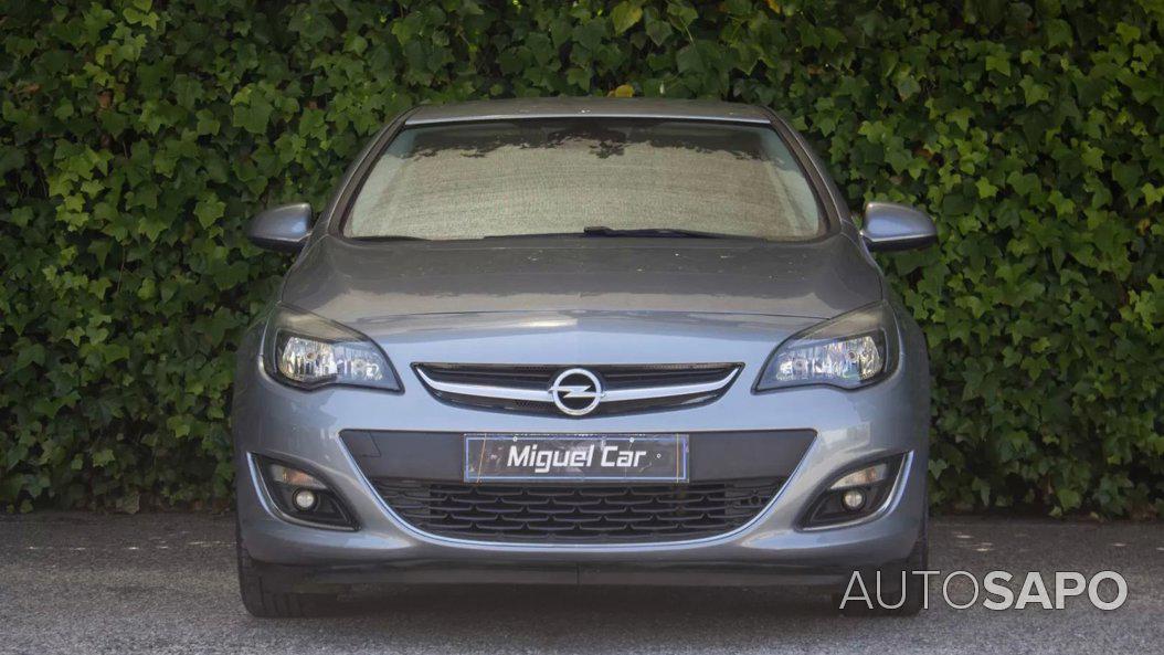 Opel Astra 1.4 Executive S/S de 2013