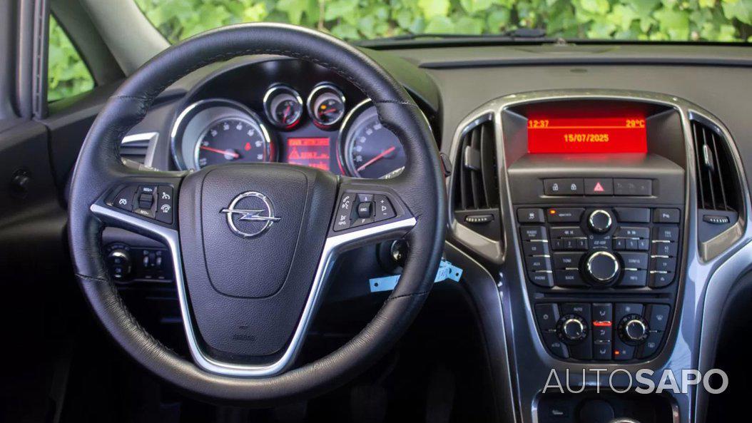 Opel Astra 1.4 Executive S/S de 2013