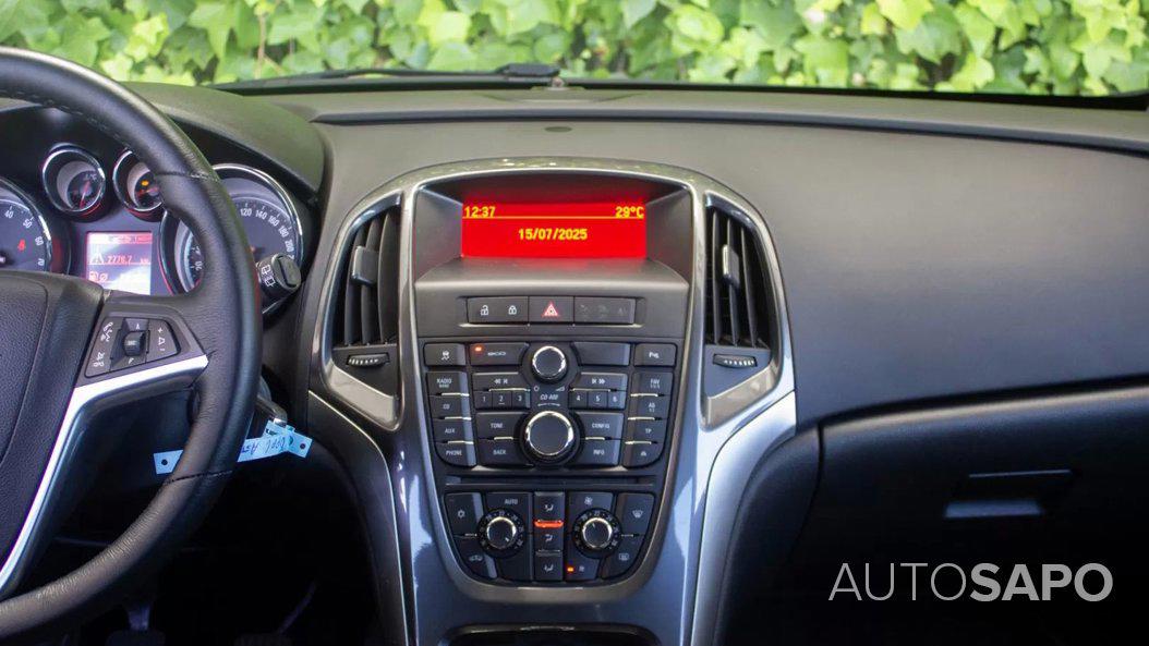 Opel Astra 1.4 Executive S/S de 2013