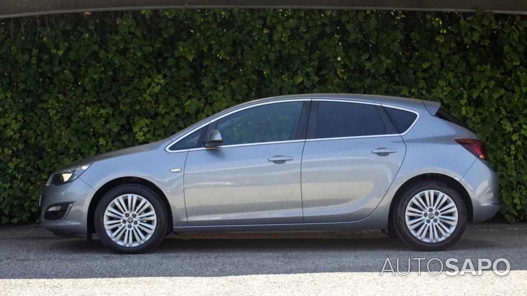 Opel Astra 1.4 Executive S/S de 2013