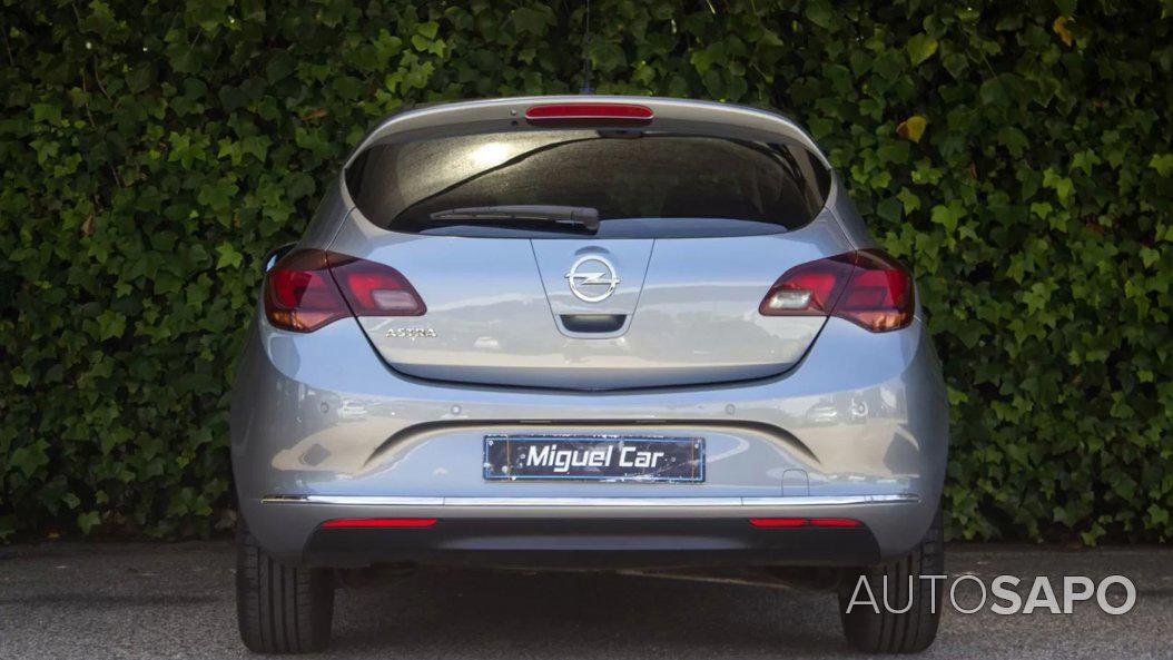 Opel Astra 1.4 Executive S/S de 2013