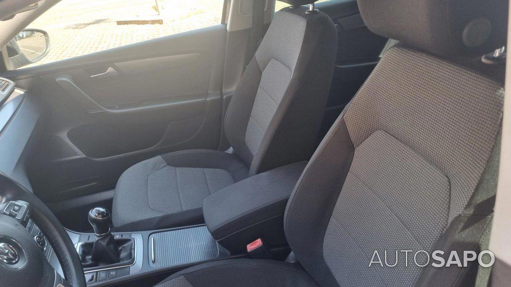 Volkswagen Passat V. 1.6 TDi Confortline BlueMotion de 2013