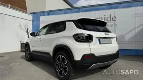 Jeep Avenger 1.2 GSE T3 Altitude de 2024