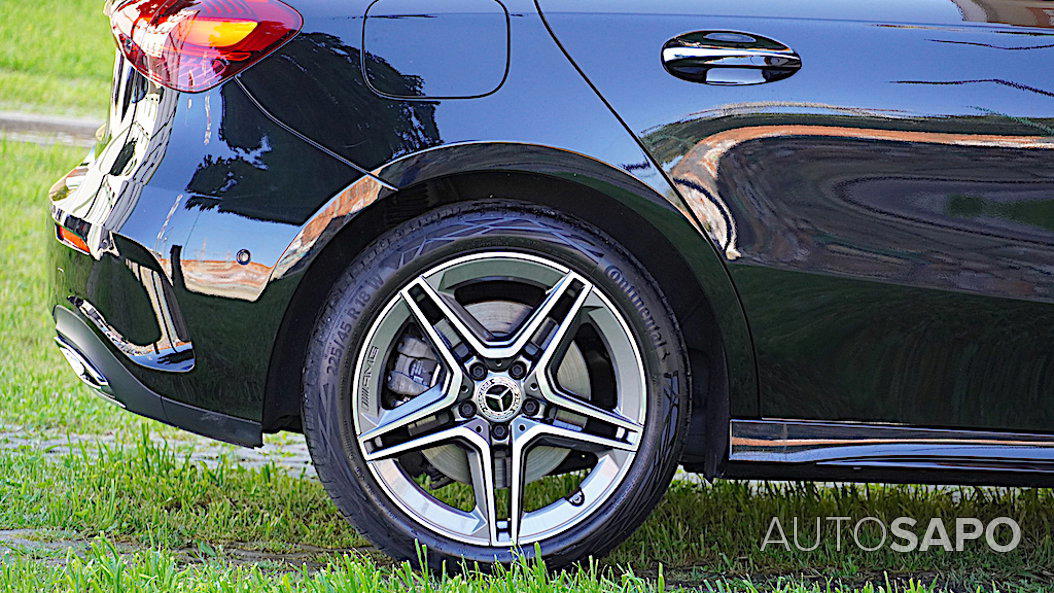 Mercedes-Benz Classe A 250 e AMG Line de 2023