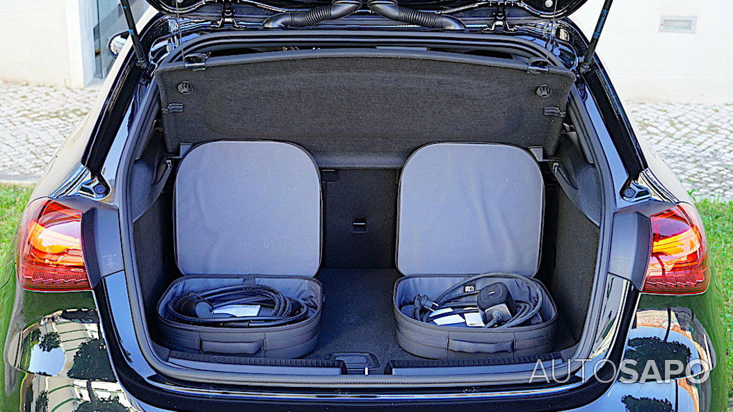 Mercedes-Benz Classe A 250 e AMG Line de 2023