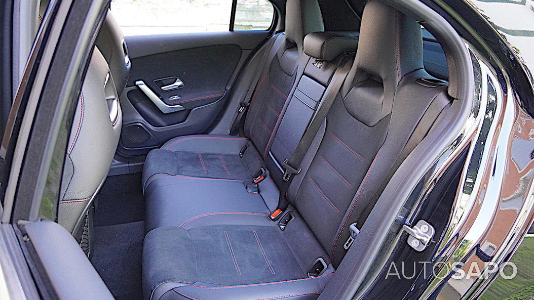 Mercedes-Benz Classe A 250 e AMG Line de 2023