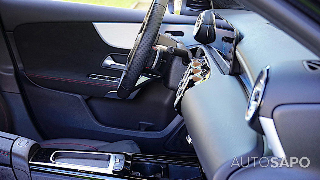 Mercedes-Benz Classe A 250 e AMG Line de 2023