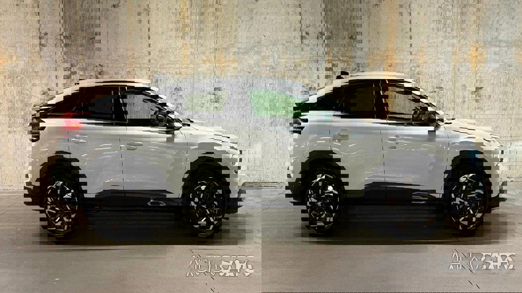 Citroen C4 1.2 PureTech Shine Pack EAT8 de 2024