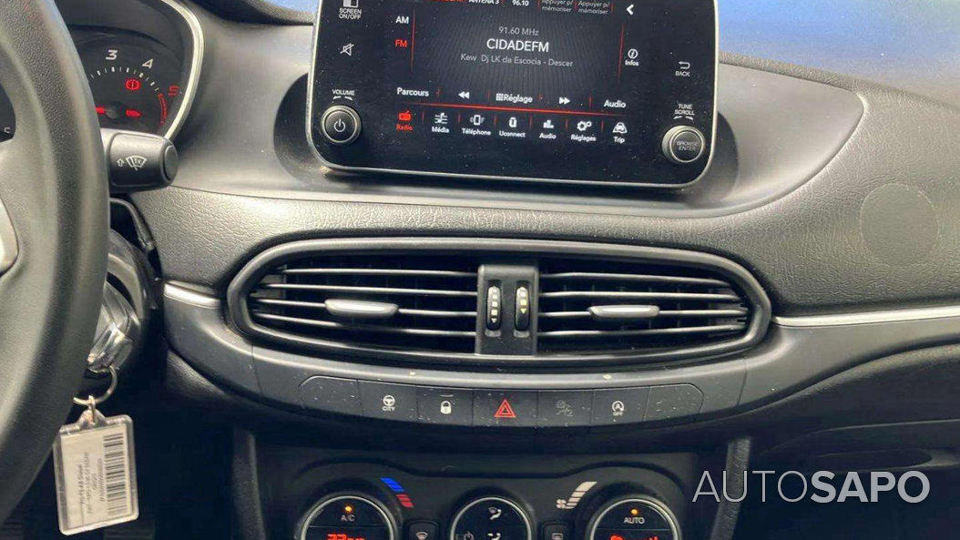 Fiat Tipo 1.3 M-Jet Lounge J17 de 2020