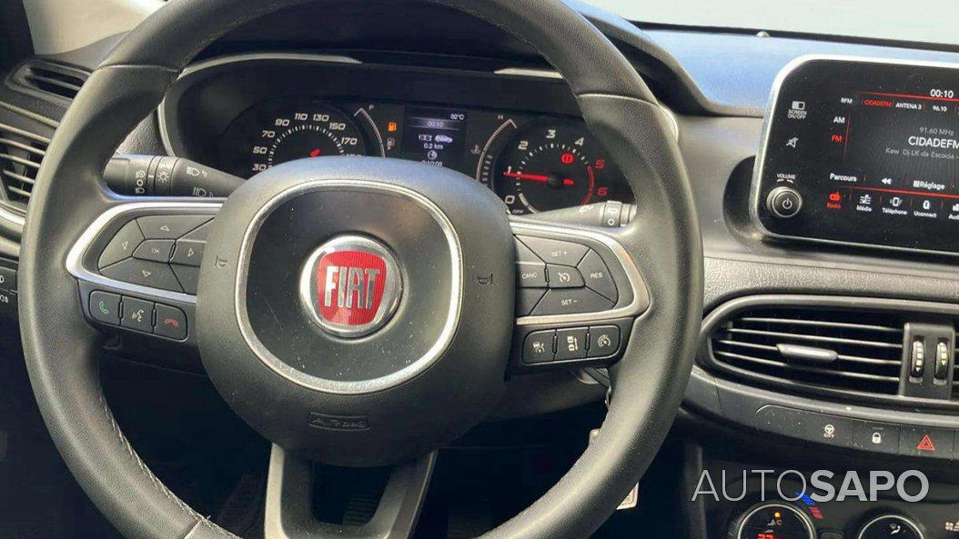 Fiat Tipo 1.3 M-Jet Lounge J17 de 2020