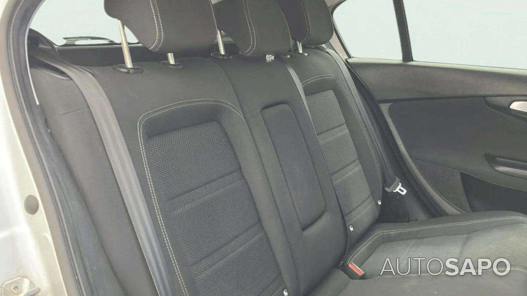Fiat Tipo 1.3 M-Jet Lounge J17 de 2020