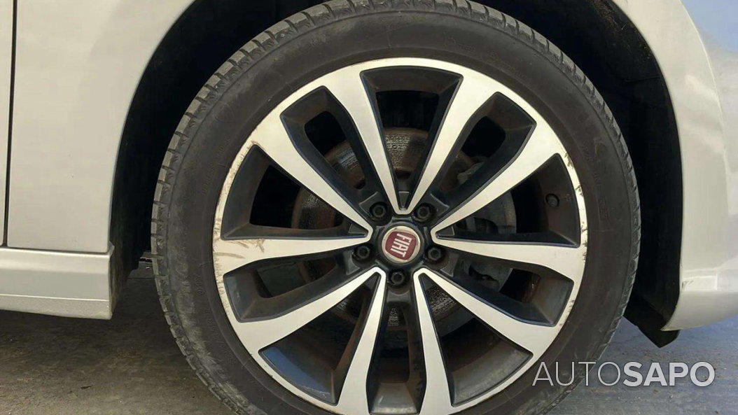 Fiat Tipo 1.3 M-Jet Lounge J17 de 2020