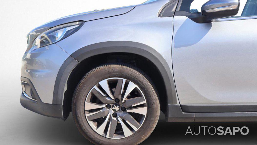Peugeot 2008 1.2 PureTech Allure de 2016