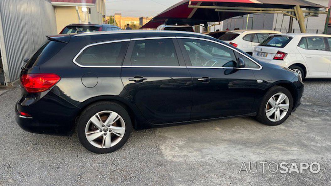 Opel Astra J Sports Tourer de 2015