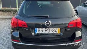Opel Astra J Sports Tourer de 2015