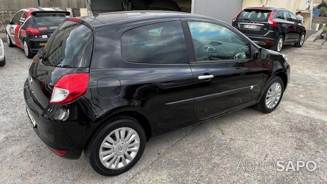 Renault Clio 1.2 16V Confort de 2010