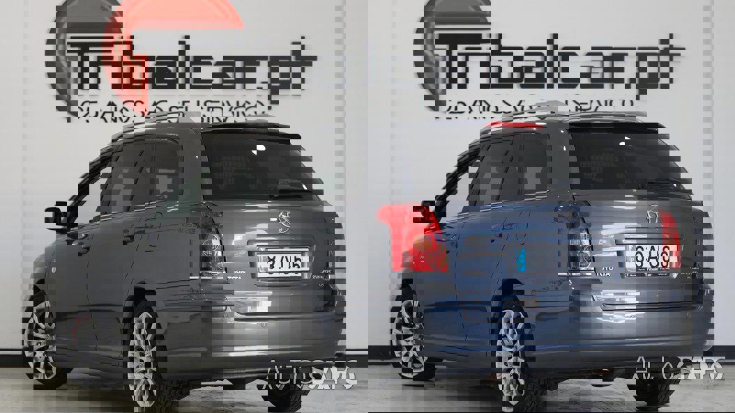 Toyota Avensis de 2005