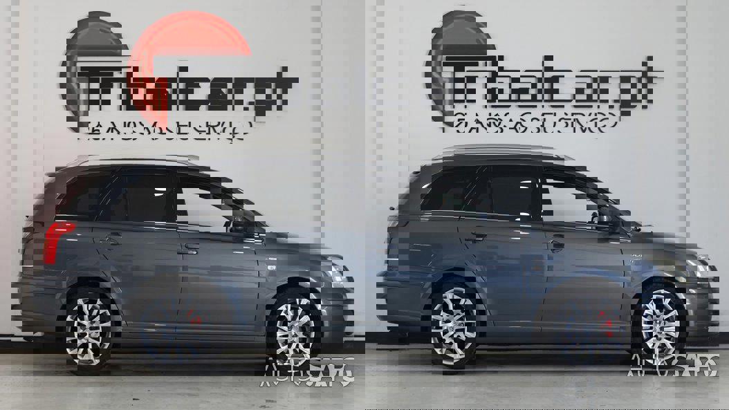 Toyota Avensis de 2005