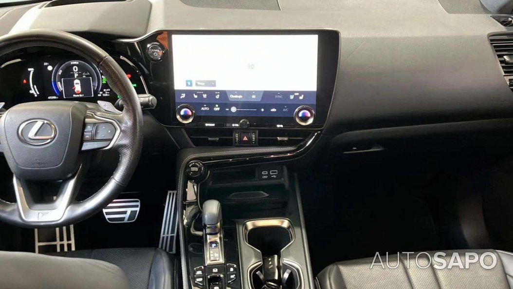 Lexus NX de 2022