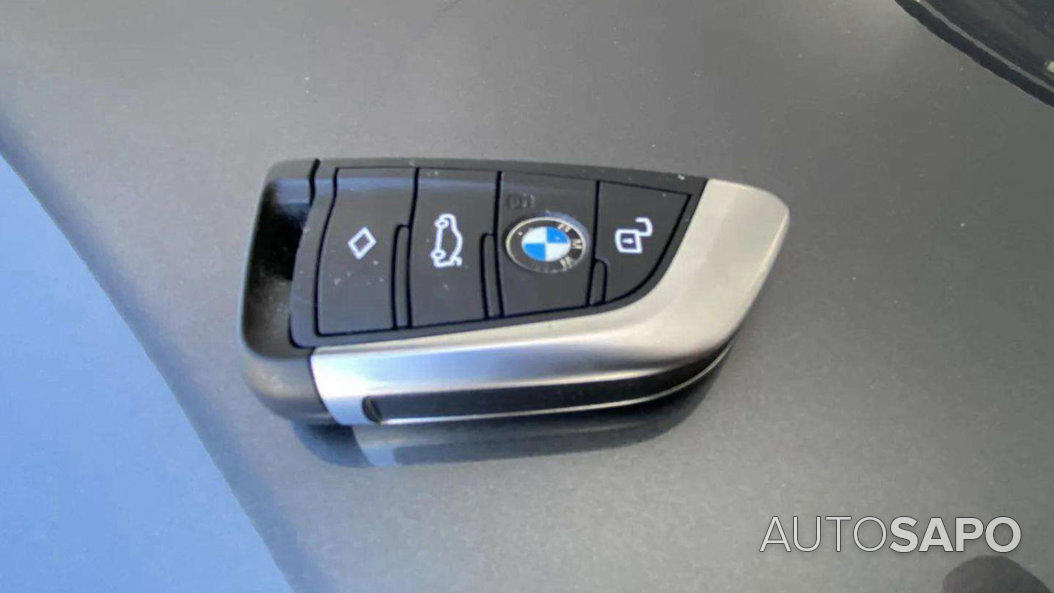 BMW Série 3 330 e Corporate Edition Auto de 2019
