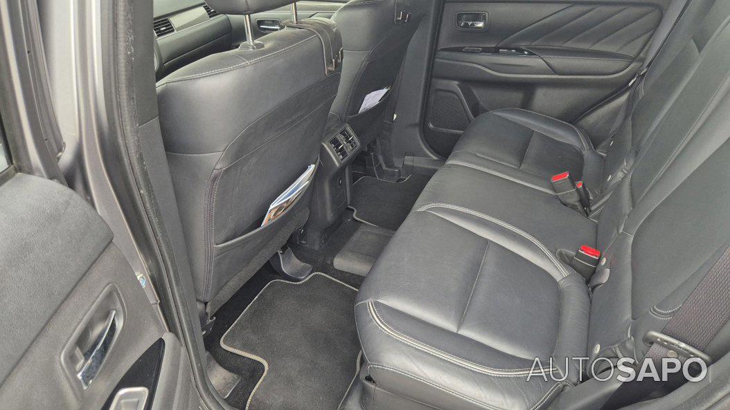 Mitsubishi Outlander 2.4 PHEV Instyle de 2020