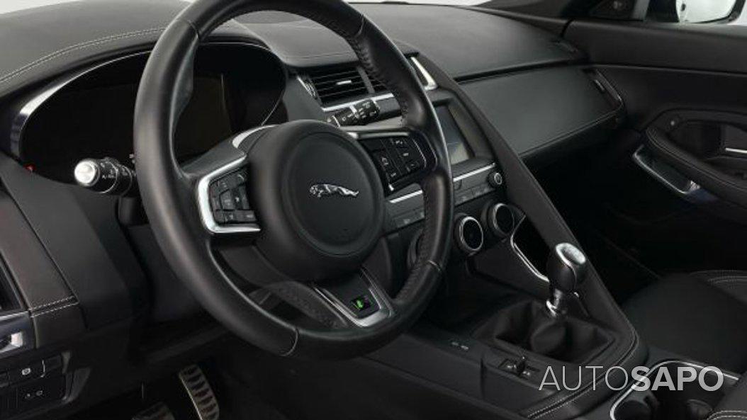 Jaguar E-Pace 2.0 i4D R-Dynamic AWD de 2019