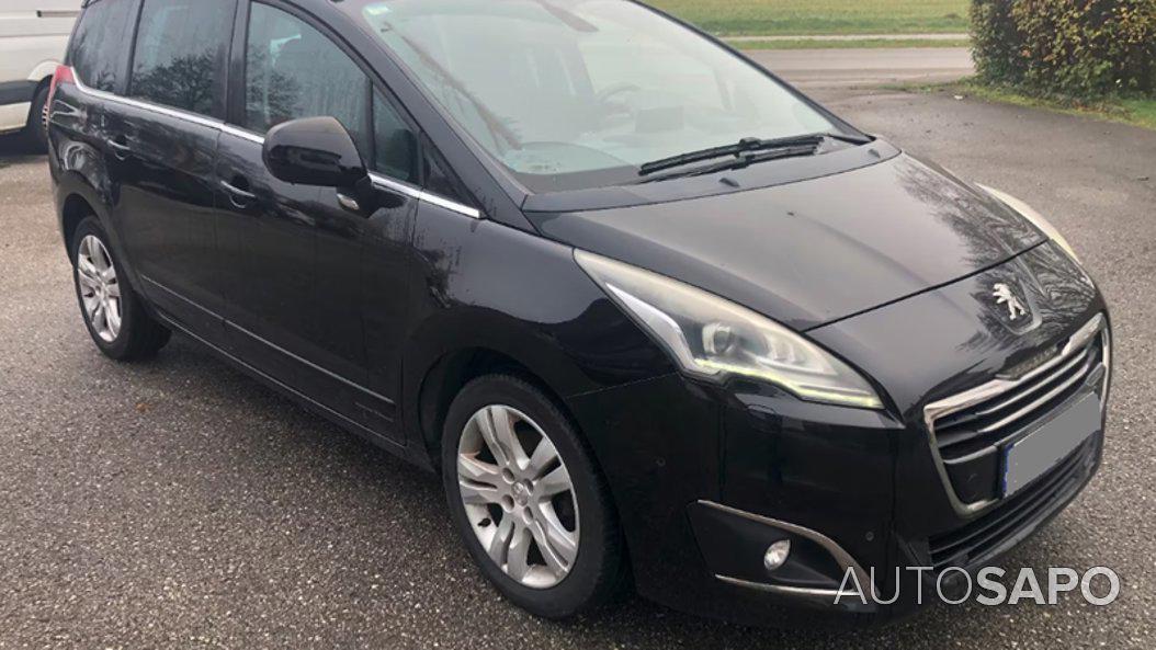 Peugeot 5008 1.6 e-HDi 7L Allure 2-Tronic de 2012