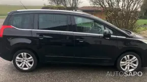 Peugeot 5008 1.6 e-HDi 7L Allure 2-Tronic de 2012