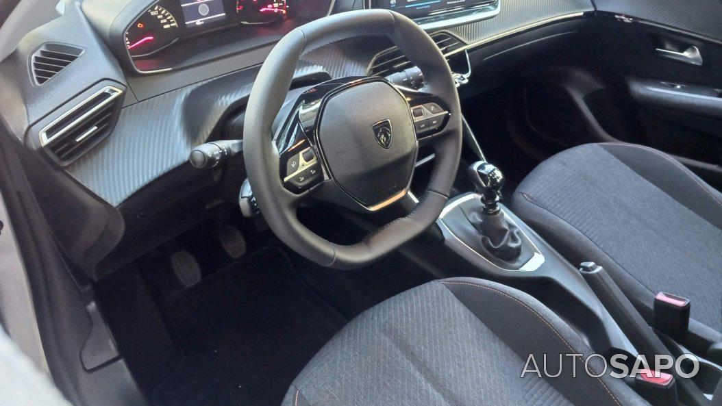 Peugeot 208 1.2 PureTech Style de 2025